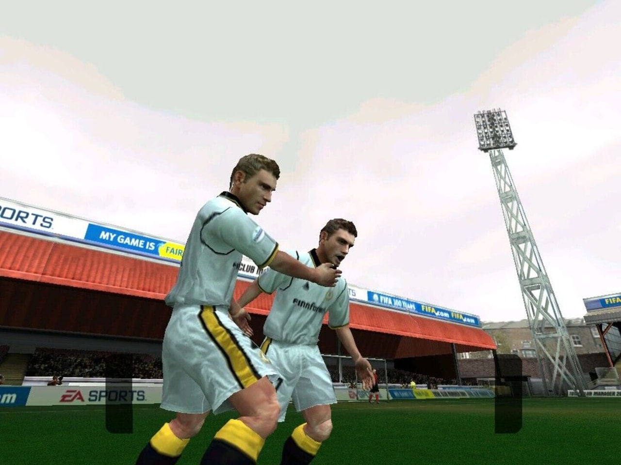 FIFA フットボール 2004